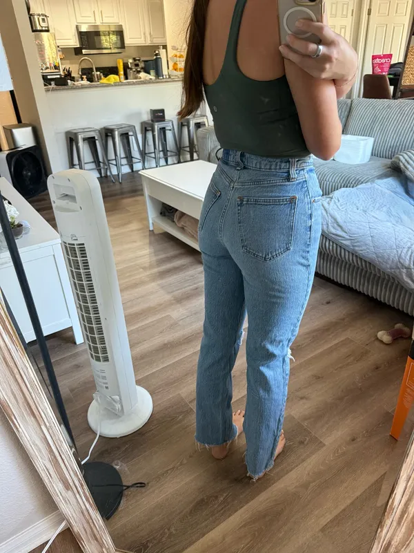 Abercrombie Straight Ultra High-Rise 90s Curve Jeans - Image 2