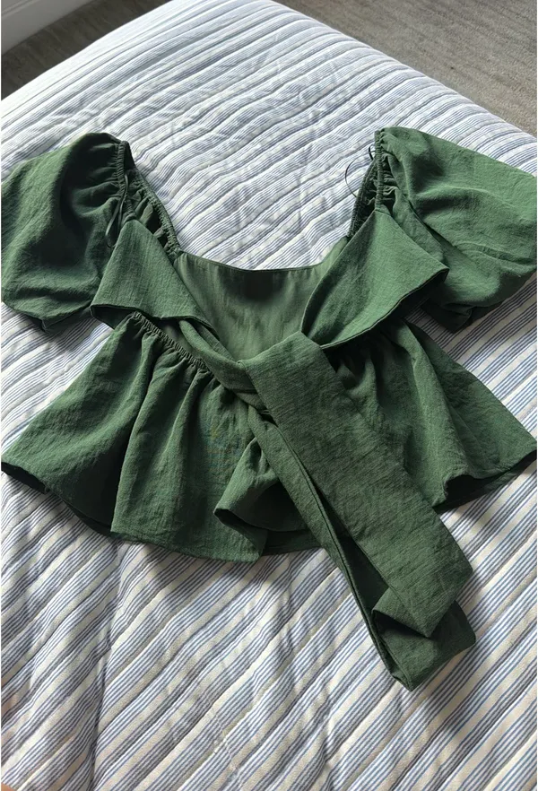 Francesca's Top Green - Image 3