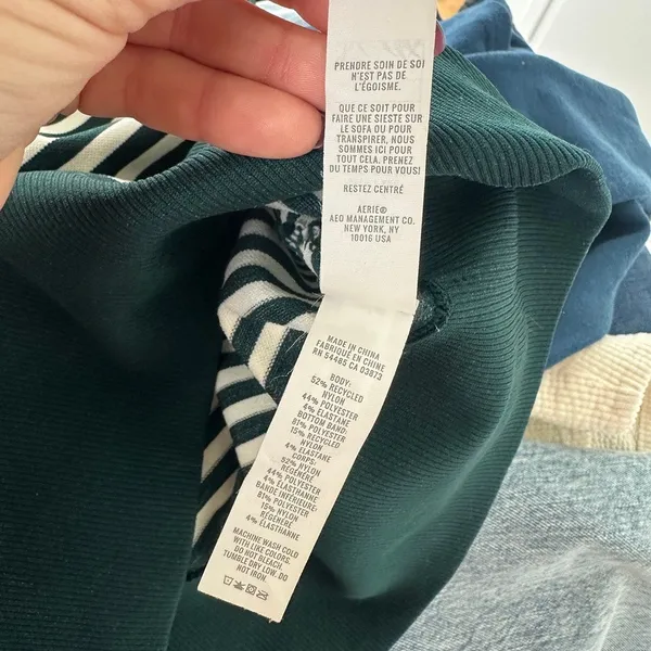 OFFLINE by Aerie Women's Green And White Striped Seamless Cropped T-Shirt Size M - Image 7