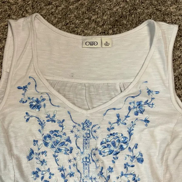 Cato Women's XL Tank - Image 2