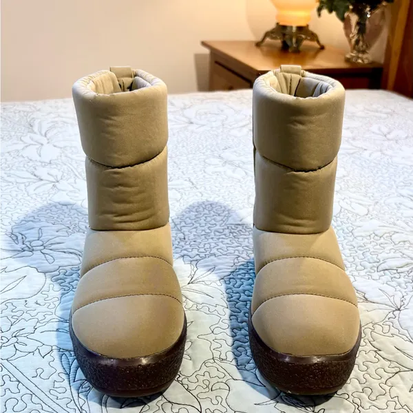 Madewell The Toasty Puffer Water-Resistant Cozy Boot ~ Olive Surplus ~ Size 6 💛 - Image 8