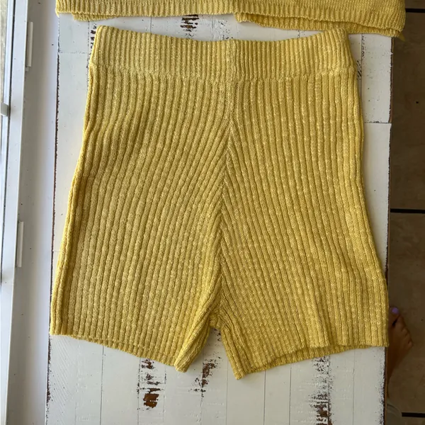 Uaneo 2 Piece Outfit Summer Knit Sweater Set Sleeveless Tunic and short - Image 4