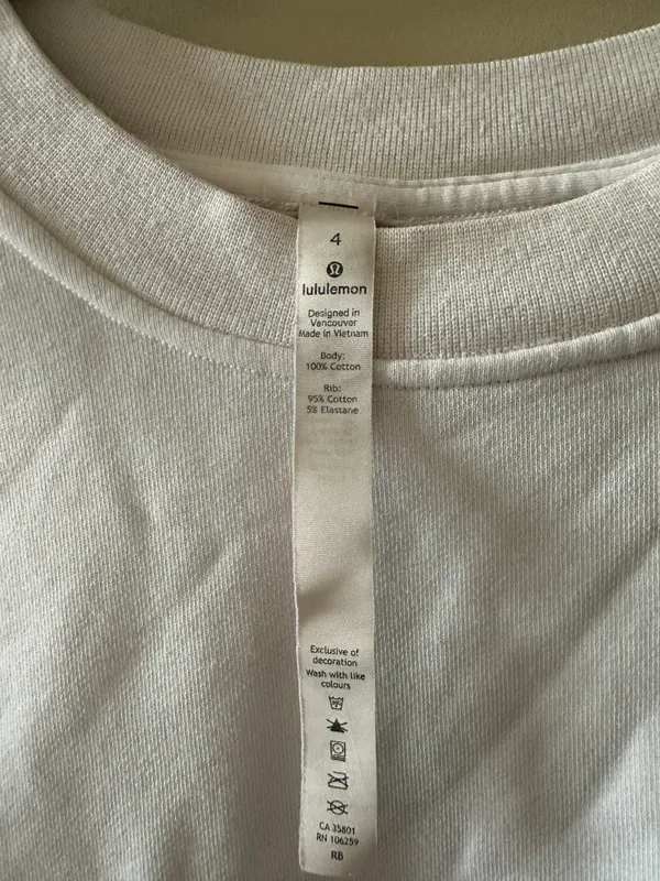 Lululemon Crew Sweatshirt - Image 4