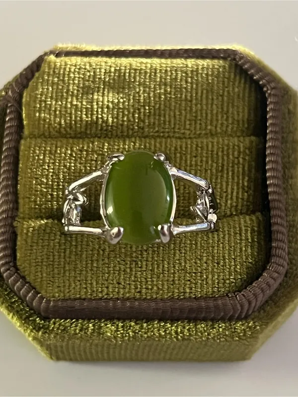 Elegant/Classic Titanium Steel Silver Green Cat Eye Design Ring Size 9 NWT - Image 2
