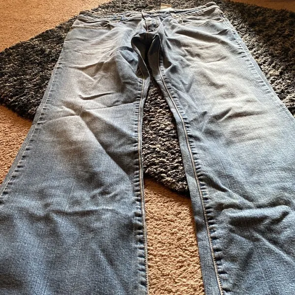 ‎Levi’s wide leg size 10 - Image 5