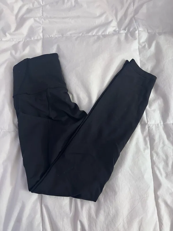 Lululemon Wunder Leggings Train High-Rise 25" - Image 4