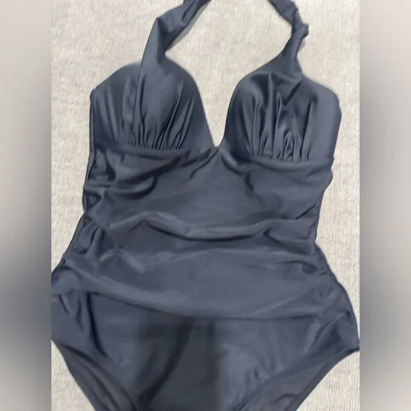 Cupshe Black Plunge Halter One-Piece Swimsuit - Image 8