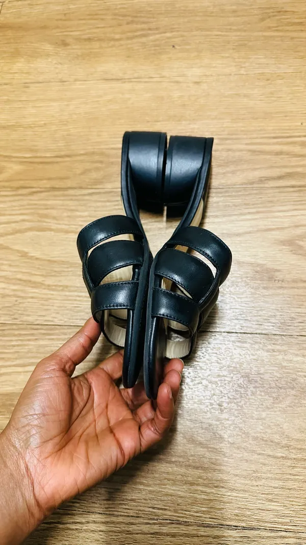 Alex Marie Eriser Black Leather Slide Sandals Block Heel Size 9M Made in Brazil - Image 3