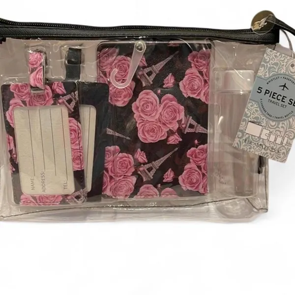 NWT Paris Eiffel Tower Passport Case & Luggage Tag Set - Image 6