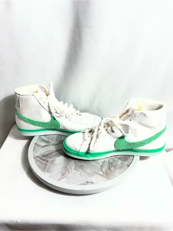 Nike Blazer Mid ’77 Chenille Swoosh Green Fade Sneakers Women’s 8.5 - Image 4