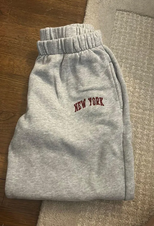 Brandy Melville Sweatpants - Image 2