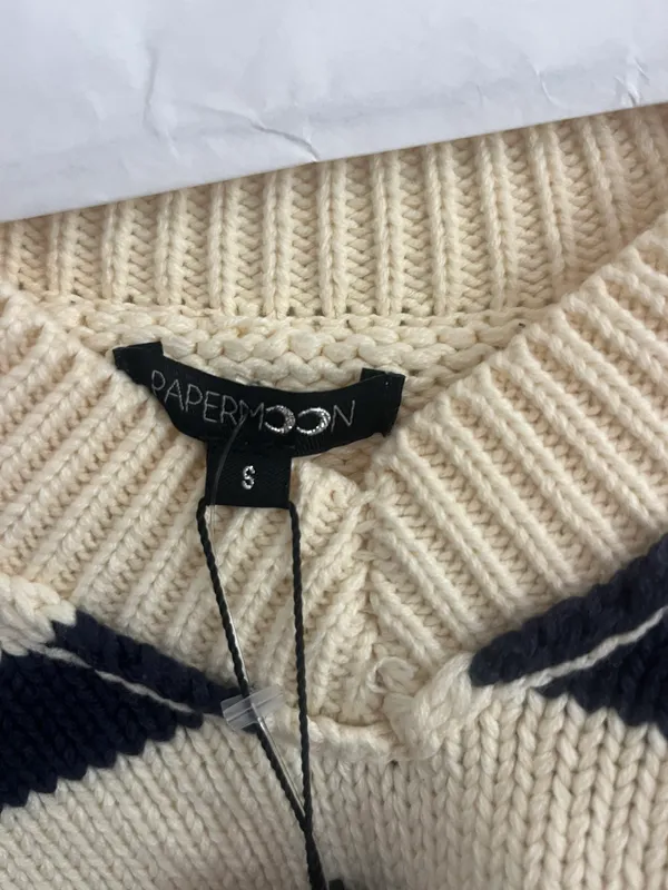 Ivy And Leo Stripped Sweater!! - Image 2