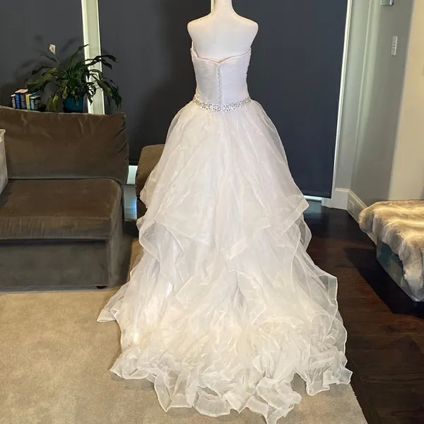 Women’s White Wedding Dress Tulle Ruffles Sweetheart Neckline Size 6 NWOT - Image 5