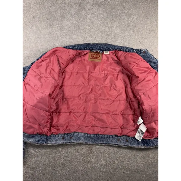Levi's Women's A6060-0002 Quilted Lined Denim Trucker Jacket Acid Wash Blue S - Image 5