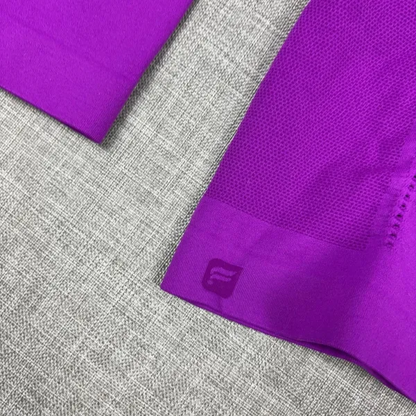Fabletics‎ Delta Shirt Womens Medium Purple Long Sleeve V-Neck Moisture Wicking - Image 8