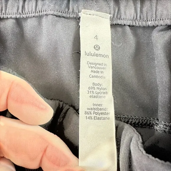 Lululemon On the Fly Pant 7/8‎ Luxtreme Black Drawstring Trousers LW5BPNS Size 4 - Image 7