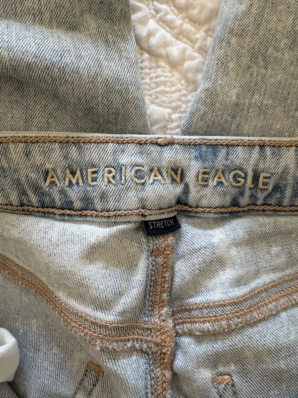 American Eagle Jeans - Image 3