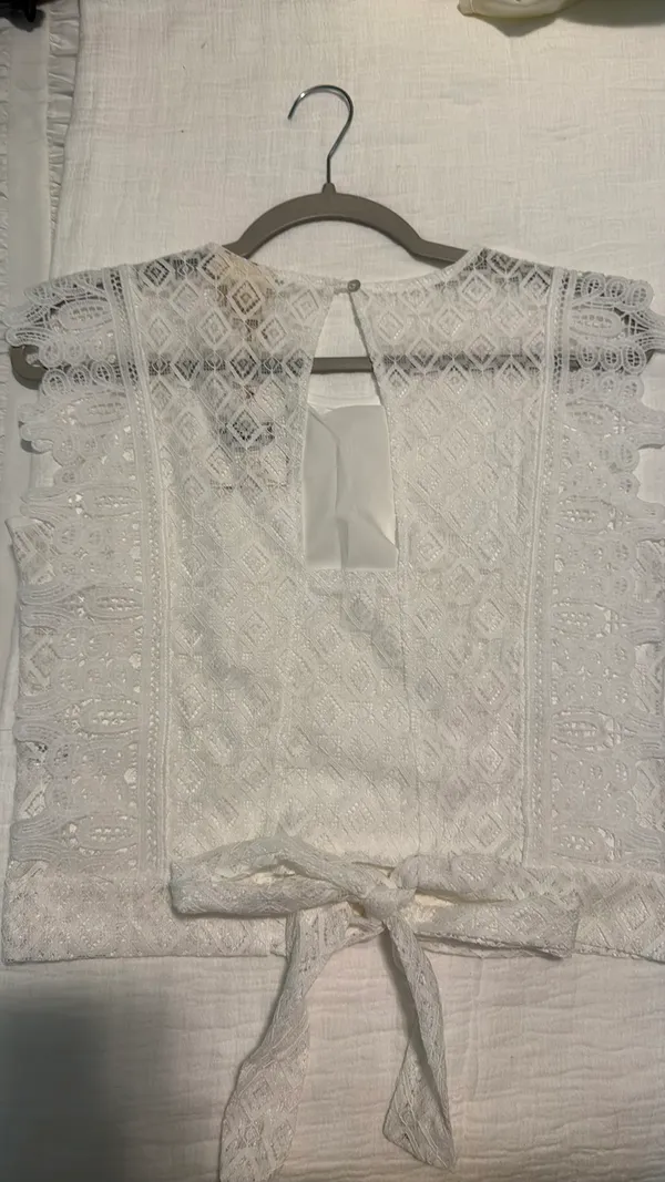 Grace & Emma boutique top size medium White - Image 2