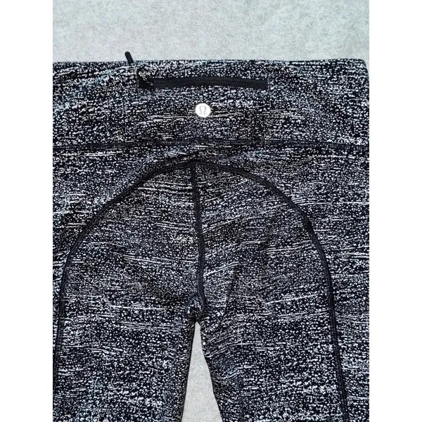 LULULEMON Women's Fit Physique Tight Pant‎ Jacquard Black White Mesh Gauge Sz 4 - Image 7