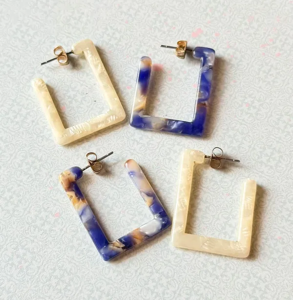 Boutique Earrings set - Image 2