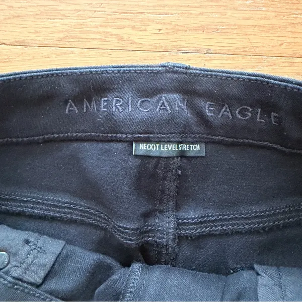 American Eagle Curvy Hi-Rise Shortie Black Denim Shorts Size 12 - Image 3