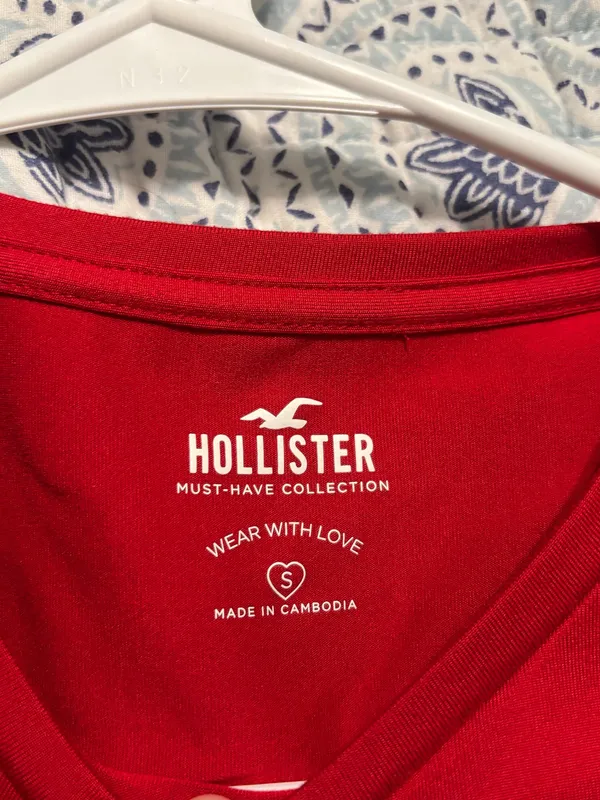 Red Hollister Baby Tee - Image 3