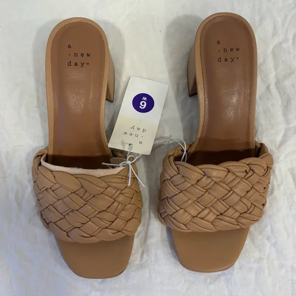 NWT a new day tan faux leather heel sandals - Image 2
