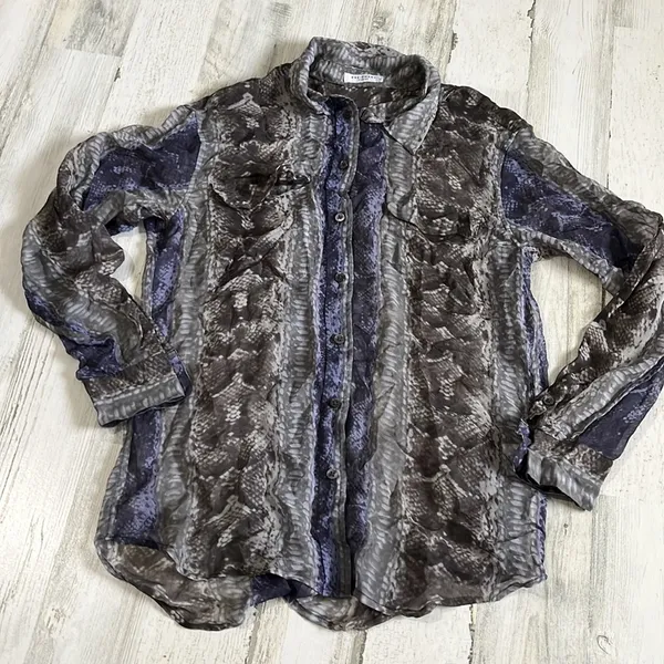 Equipment Silk Top Size M - Image 4