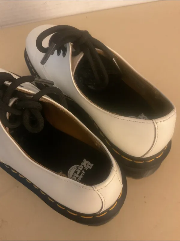 Dr. Martens women White Leather Platform Oxfords smooth shoesUS 6 - Image 13