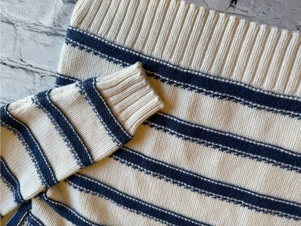 American Eagle Women's Knit Sweater Pullover Nautical Preppy Classic Stripe XS - Image 3