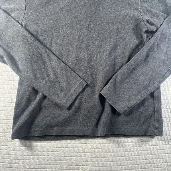 UNIQLO Women’s Small Gray Long Sleeve Crew Neck Minimalist Basic Top Shirt - Image 2