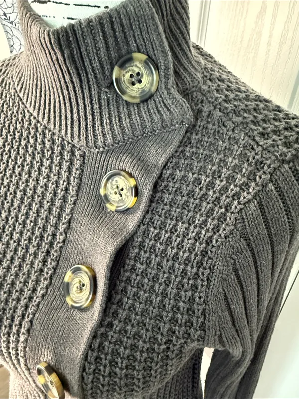 GAP Women’s Gray Ribbed Button-Front Sweater - Image 2