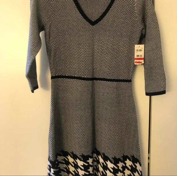 Nine West Short Sleeve Sweater Dress - Image 3