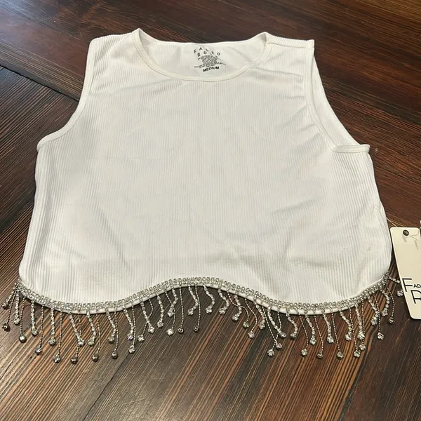 Faded rose white crop top with silver dangles Size M - Image 2