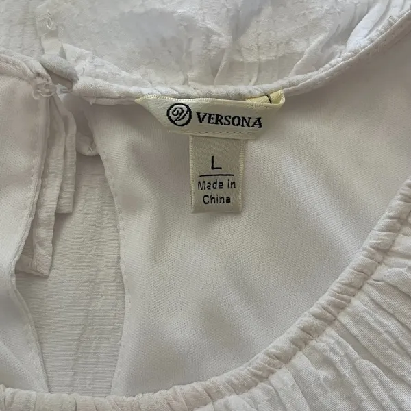 Woman's Versona White Blouse Top with Ruffled Sleeves Lined Stretchy Size Large - Image 3