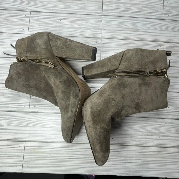 Steve Madden Jannyce Olive Suede Block Heel Ankle Boots Pointed Toe Womens‎ 9M - Image 2