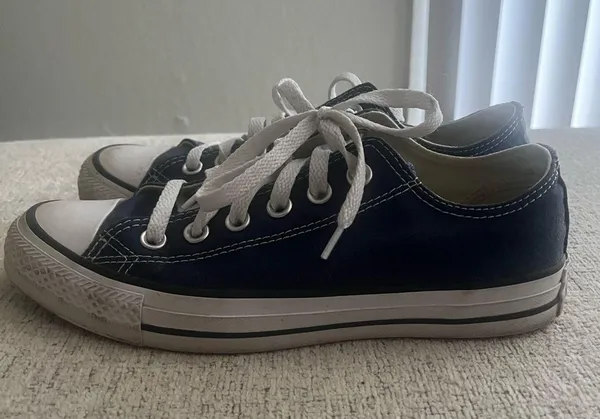 Navy Converse Low-Top - Image 2