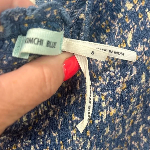 Urban Outfitters Kimchi Blue Picnic Blue Floral Smocked Midi Dress size S - Image 9