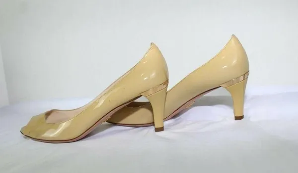 ladies PRADA 3inch heels size 38 with normal wear - Image 4
