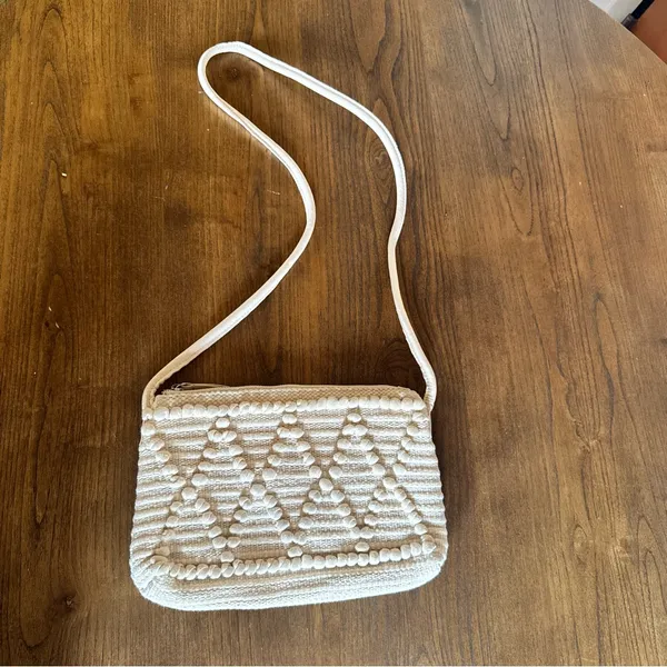 H&M Crochet Crossbody Beach Style Bag - Image 2