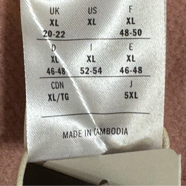Adidas Women’s Fleece Shorts - Image 10