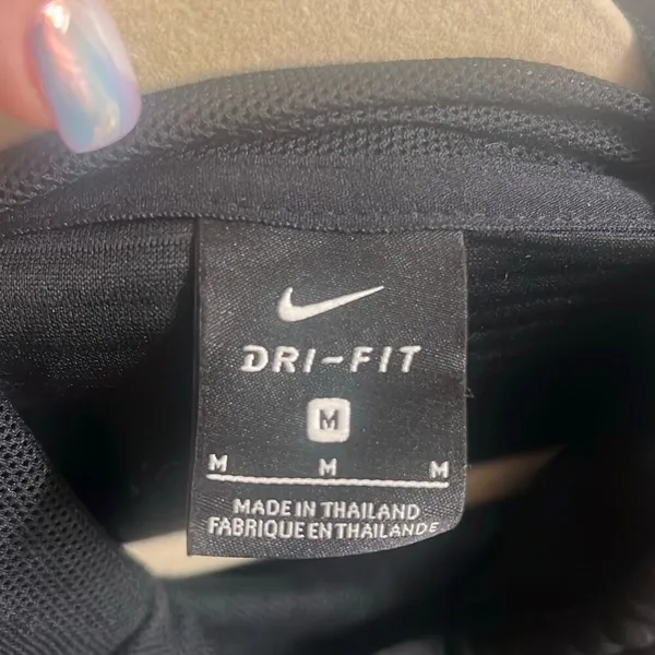✨Nike Women's Dri-Fit Veneer Quilted Pullover Training Sz Medium Hoodie✨ - Image 4