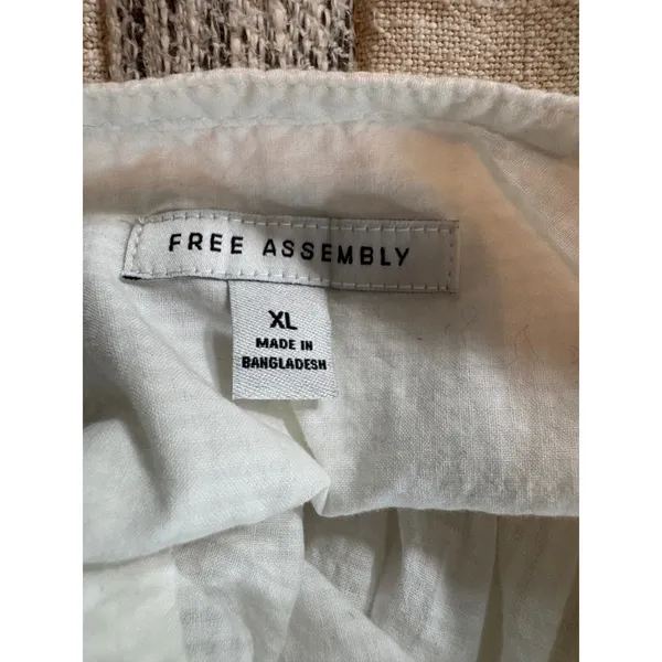 Free Assembly Women XL Cream White Seersucker Band Collar Button Down Blouse Top - Image 7