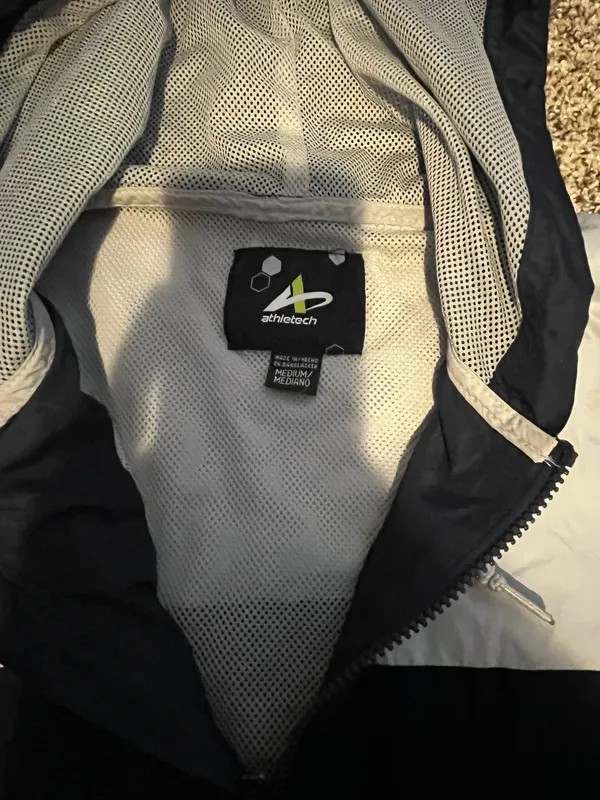 Navy Blue windbreaker Size M - Image 3