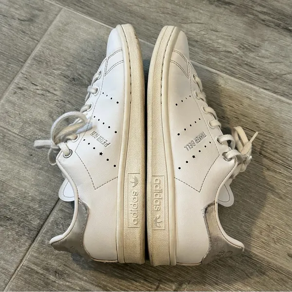 Adidas Stan Smith Peter Pan TinkerBell Disney Women’s Size 5 Shoes White Leather - Image 4