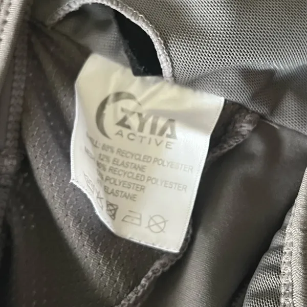 Zyia Active Grey Mesh Sports Bra Size Large - Image 6