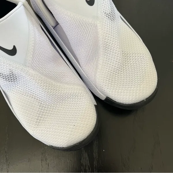 New NIKE Go Flyease Black White - Image 4