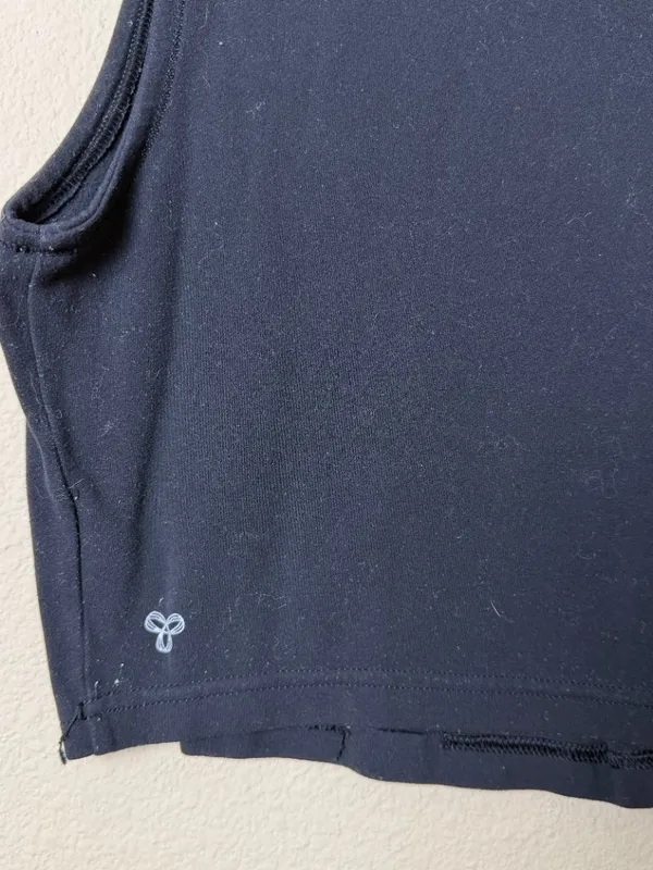 ARITZIA TNA Cropped Black Tank Top Shirt Size Medium Black - Image 8