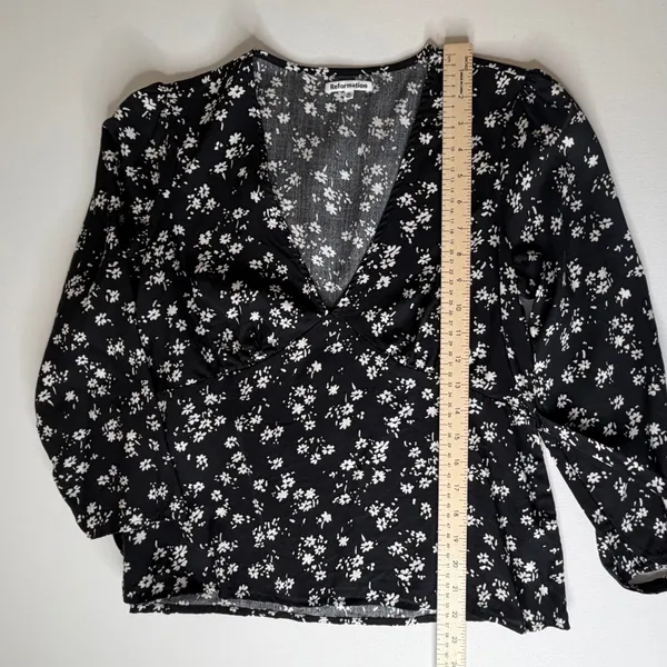 Reformation Black Floral Tie Back Babydoll Blouse Medium Lightweight‎ Feminine - Image 8
