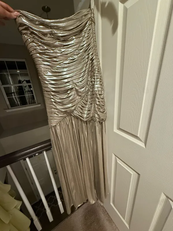 Retrofête Revolve Dress Gold - Image 6